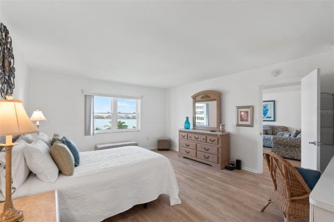 Copropriété à vendre à Saint Petersburg, Floride: 1 chambre, 98.48 m2 № 2097644 - photo 23