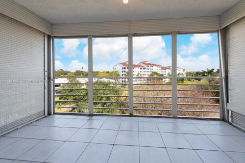 Condo in Pompano Beach, Florida, 3 bedrooms  № 2043035