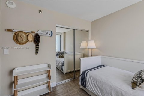 Condo in Aventura, Florida, 2 bedrooms  № 1842733 - photo 23