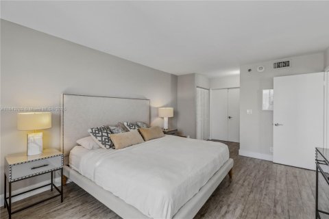 Condo in Aventura, Florida, 2 bedrooms  № 1842733 - photo 18