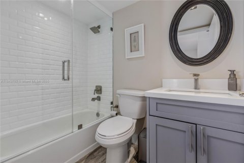 Condo in Aventura, Florida, 2 bedrooms  № 1842733 - photo 24