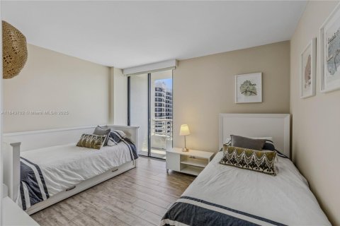 Condo in Aventura, Florida, 2 bedrooms  № 1842733 - photo 22