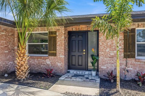 Villa ou maison à vendre à Tampa, Floride: 4 chambres, 139.26 m2 № 2095898 - photo 3