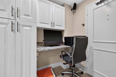 Condo in Clearwater, Florida, 2 bedrooms  № 2315322 - photo 24