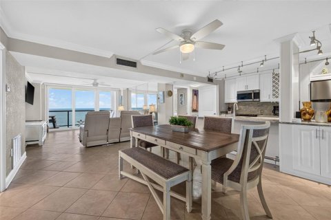 Condo in Clearwater, Florida, 2 bedrooms  № 2315322 - photo 12