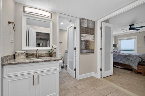 Condo in Clearwater, Florida, 2 bedrooms  № 2315322 - photo 25
