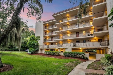 Condo in Tarpon Springs, Florida, 2 bedrooms  № 2232185