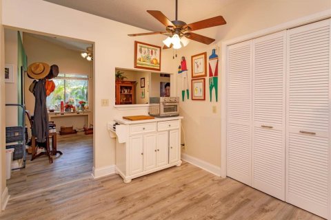 Condo in Altamonte Springs, Florida, 2 bedrooms  № 1719459 - photo 14