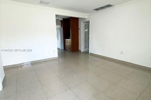 Casa en alquiler en Dania Beach, Florida, 3 dormitorios, 84.54 m2 № 1998565 - foto 4