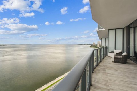Copropriété à louer à Tampa, Floride: 3 chambres, 223.34 m2 № 1881421 - photo 2