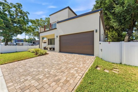 Villa ou maison à vendre à Tampa, Floride: 3 chambres, 198.63 m2 № 2137931 - photo 4