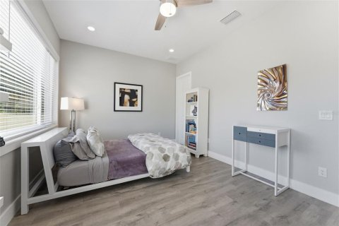 Villa ou maison à vendre à Tampa, Floride: 3 chambres, 198.63 m2 № 2137931 - photo 25