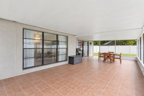 Casa en venta en Tampa, Florida, 3 dormitorios, 145.76 m2 № 2383926 - foto 27