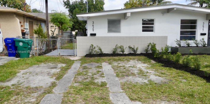 Casa en Miami, Florida 3 dormitorios, 119.75 m2 № 1953191
