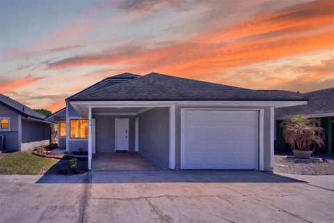 Casa en Winter Springs, Florida 3 dormitorios, 120.59 m2 № 2305953