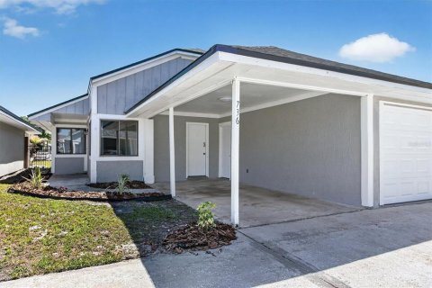 House in Winter Springs, Florida 3 bedrooms, 120.59 sq.m. № 2305953 - photo 2