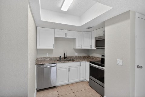 House in Winter Springs, Florida 3 bedrooms, 120.59 sq.m. № 2305953 - photo 23