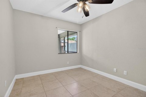 House in Winter Springs, Florida 3 bedrooms, 120.59 sq.m. № 2305953 - photo 27