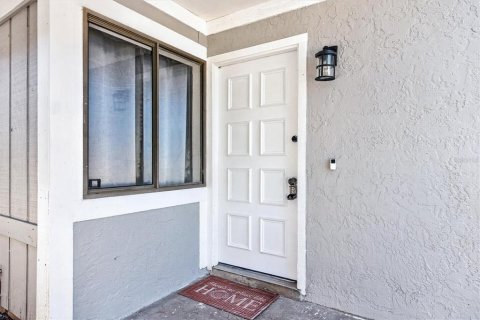 House in Winter Springs, Florida 3 bedrooms, 120.59 sq.m. № 2305953 - photo 12