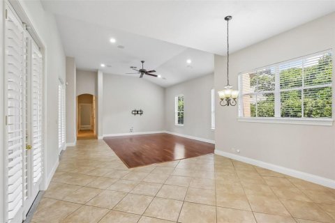 Villa ou maison à louer à Windermere, Floride: 4 chambres, 277.22 m2 № 2413527 - photo 13