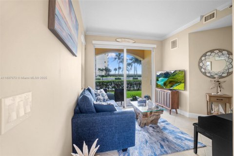 Condo in Jensen Beach, Florida, 4 bedrooms  № 1948516 - photo 6