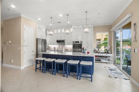 Condo in Jensen Beach, Florida, 4 bedrooms  № 1948516 - photo 16