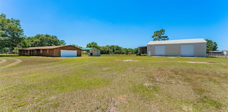 Casa en Zephyrhills, Florida 3 dormitorios, 125.14 m2 № 1876696