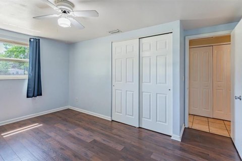 House in Zephyrhills, Florida 3 bedrooms, 125.14 sq.m. № 1876696 - photo 9
