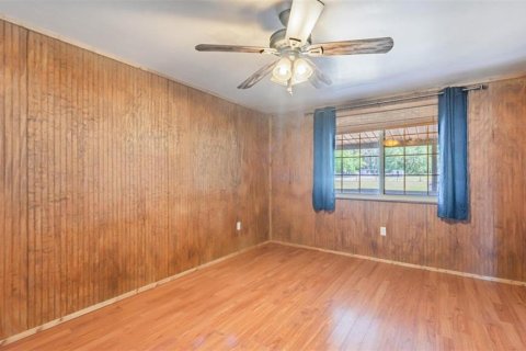 House in Zephyrhills, Florida 3 bedrooms, 125.14 sq.m. № 1876696 - photo 11