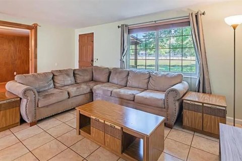 House in Zephyrhills, Florida 3 bedrooms, 125.14 sq.m. № 1876696 - photo 3