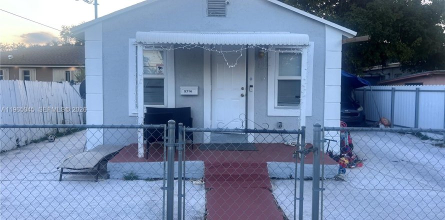 Casa en Miami, Florida 1 dormitorio № 2026372