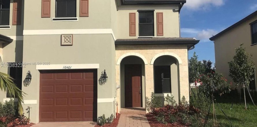 Таунхаус в Хайалиа, Флорида 3 спальни, 152.73м2 № 2021510