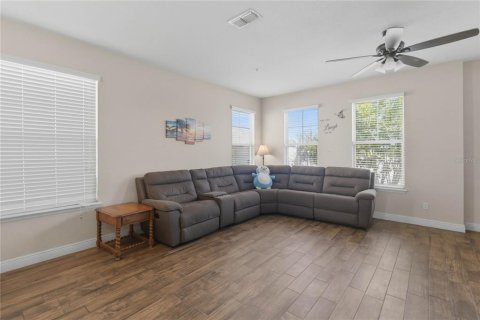 Townhouse in Orlando, Florida 3 bedrooms, 218.88 sq.m. № 2134437 - photo 25