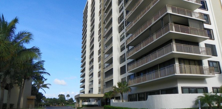 Condominio en Riviera Beach, Florida, 2 dormitorios № 1159733