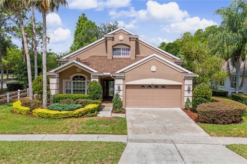 Casa en Land O' Lakes, Florida 4 dormitorios, 222.78 m2 № 2222014
