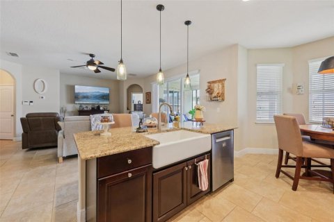 Casa en venta en Apopka, Florida, 4 dormitorios, 256.87 m2 № 2200342 - foto 18