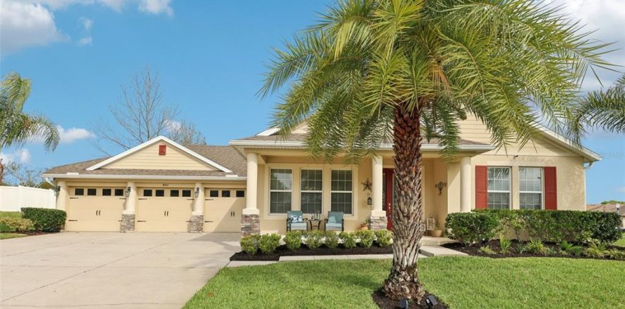 Casa en Apopka, Florida 4 dormitorios, 256.87 m2 № 2200342