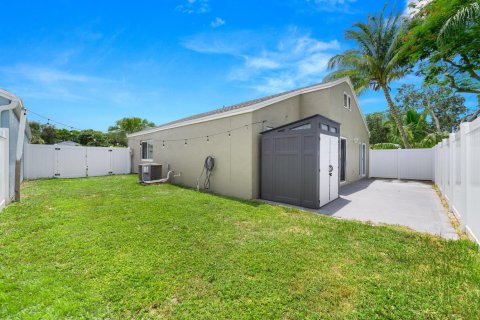 Villa ou maison à vendre à Boynton Beach, Floride: 3 chambres, 107.3 m2 № 2250007 - photo 20