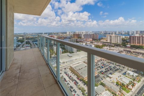 Copropriété à louer à Sunny Isles Beach, Floride: 2 chambres, 132.2 m2 № 1709058 - photo 22