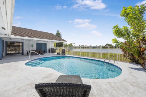 Casa en venta en Lake Worth, Florida, 3 dormitorios, 172.71 m2 № 1221171 - foto 1