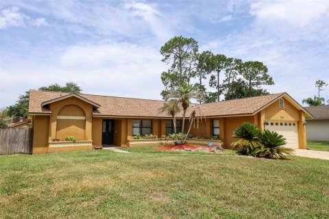 House in Windermere, Florida 3 bedrooms, 168.99 sq.m. № 2109715 - photo 2