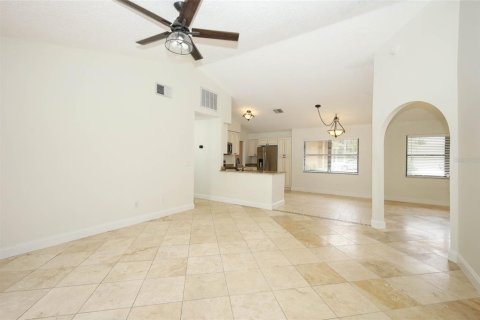 House in Windermere, Florida 3 bedrooms, 168.99 sq.m. № 2109715 - photo 14