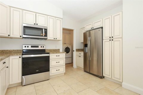 House in Windermere, Florida 3 bedrooms, 168.99 sq.m. № 2109715 - photo 15