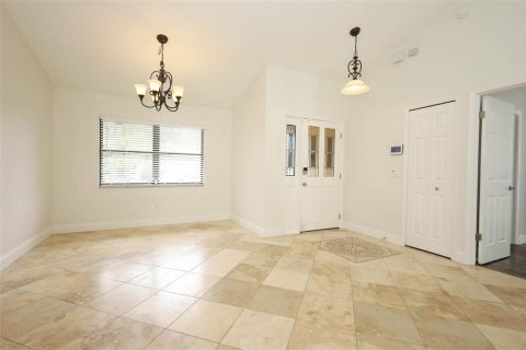 House in Windermere, Florida 3 bedrooms, 168.99 sq.m. № 2109715 - photo 4