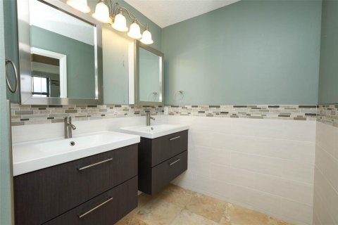 House in Windermere, Florida 3 bedrooms, 168.99 sq.m. № 2109715 - photo 8