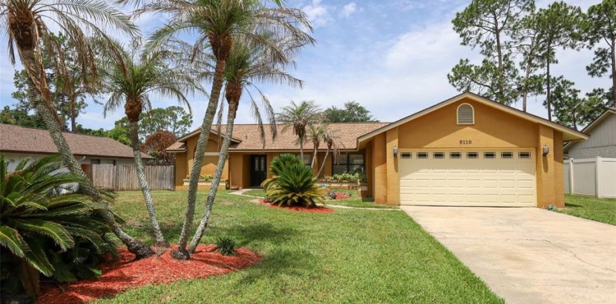 House in Windermere, Florida 3 bedrooms, 168.99 sq.m. № 2109715