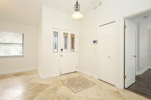 House in Windermere, Florida 3 bedrooms, 168.99 sq.m. № 2109715 - photo 3