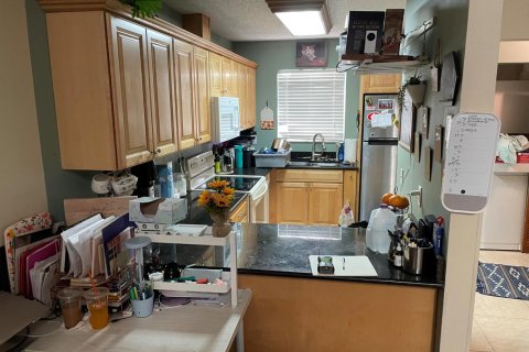 Снять в аренду квартиру в Хоб-Саунд, Флорида 6 комнат, 107.4м2, № 2175721 - фото 4
