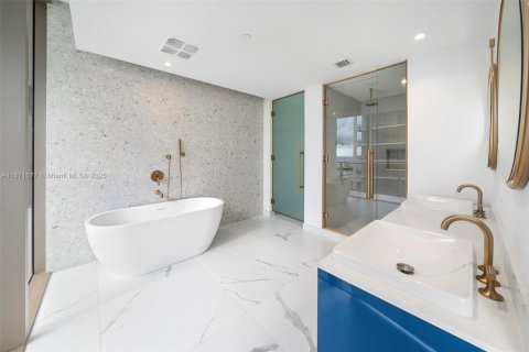 Copropriété à vendre à Miami, Floride: 3 chambres, 191.19 m2 № 1924200 - photo 22