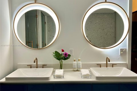 Copropriété à vendre à Miami, Floride: 3 chambres, 191.19 m2 № 1924200 - photo 27